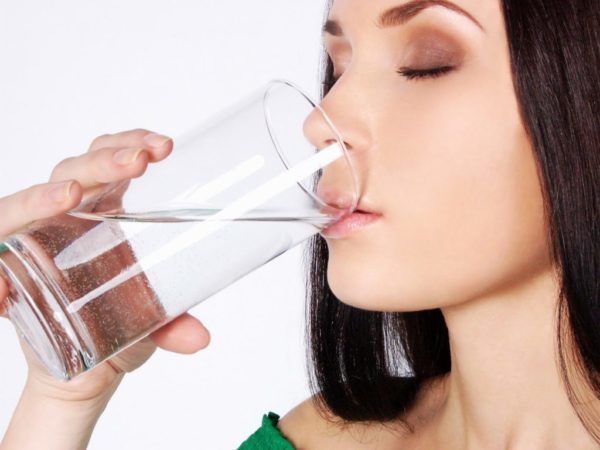 Súc miệng nước muối – phương pháp điều trị viêm lợi tương đối hiệu quả